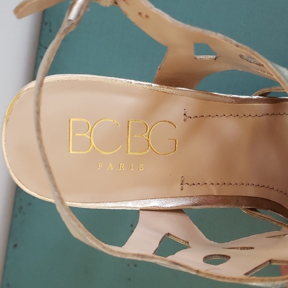 BCBG Gold High Heel Sandals Size 9.5 - Picture 2 of 3